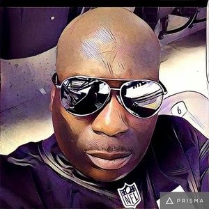 Meet your Posher, Jay jay